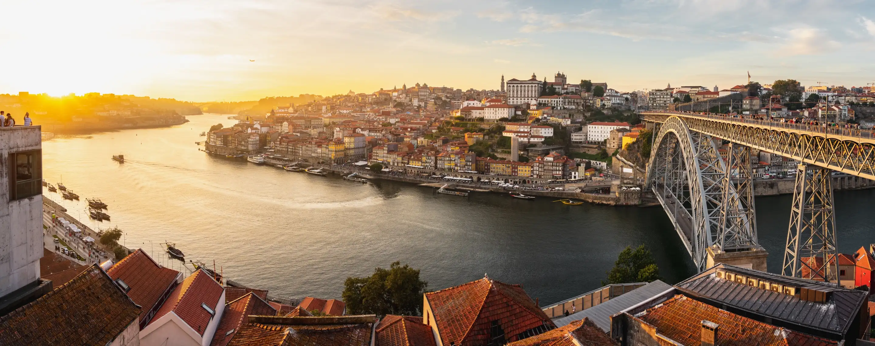 Blick auf Porto bei Sonnenuntergang