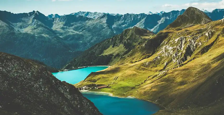 Sicht auf den Lago Ritom in der Schweiz