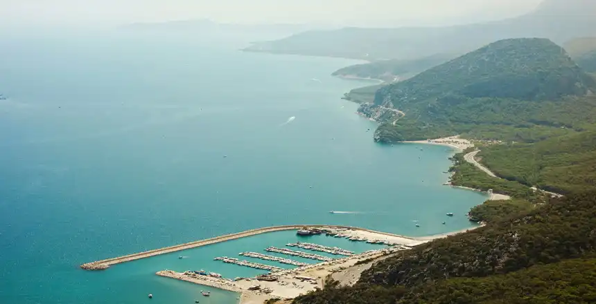 Blick auf die Küste der Türkischen Riviera in der Region Antalya