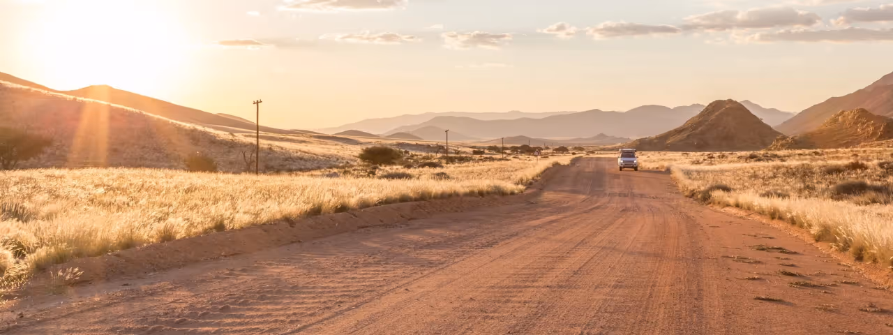 namibia strasse landschaft desert fotolia 285468353