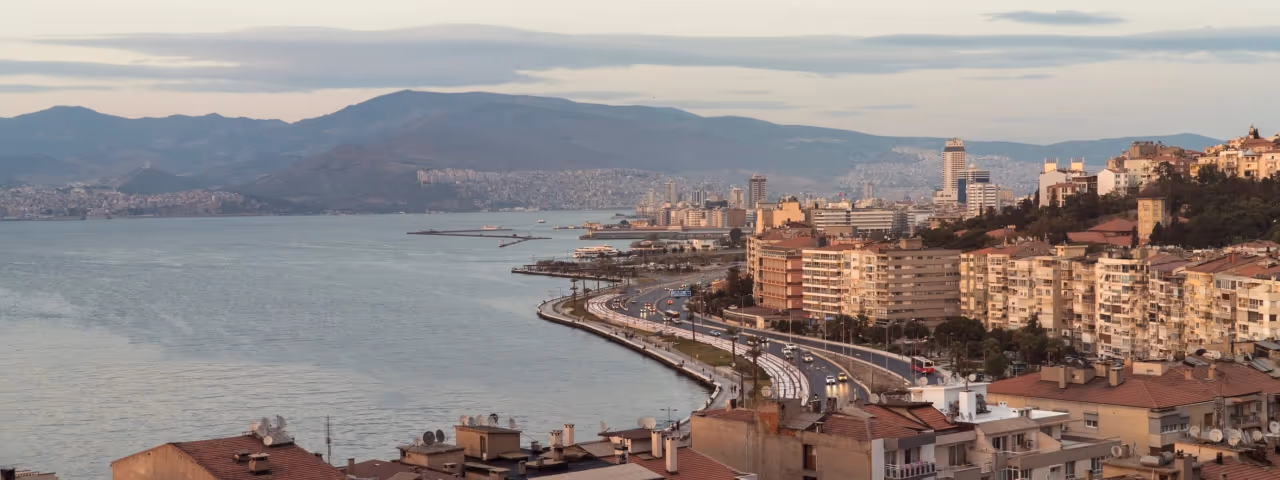 izmir tuerkei fotolia 268351877