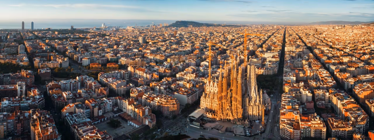 barcelona spanien fotolia 258773228