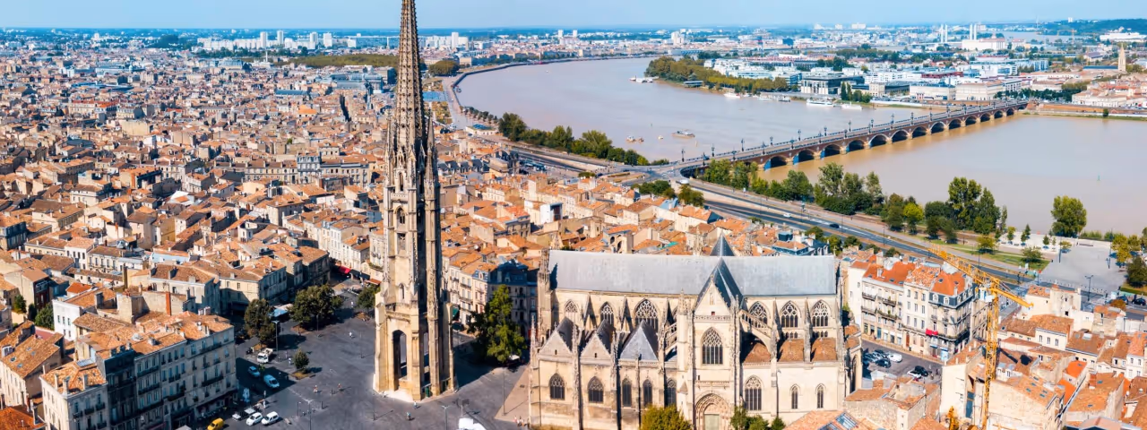 bordeaux frankreich fotolia 244343054