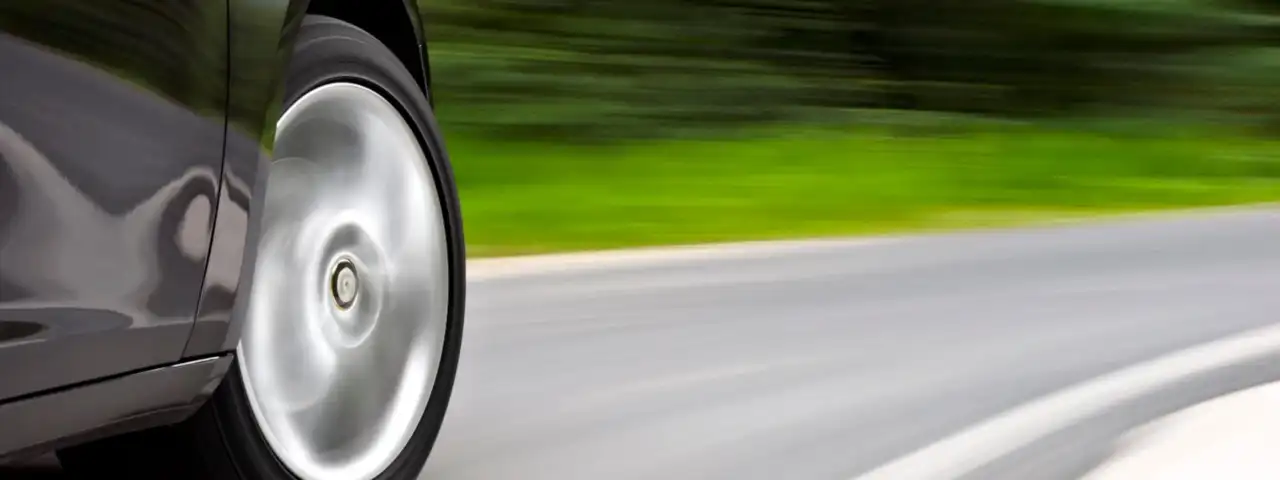 mietwagen reifen nahaufname istock 000017039208