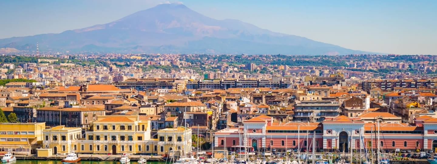 catania italien sizilien fotolia 165729677