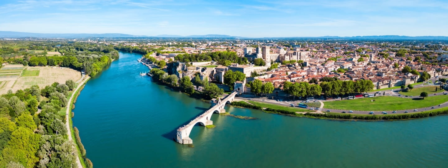 avignon frankreich fotolia 287216752