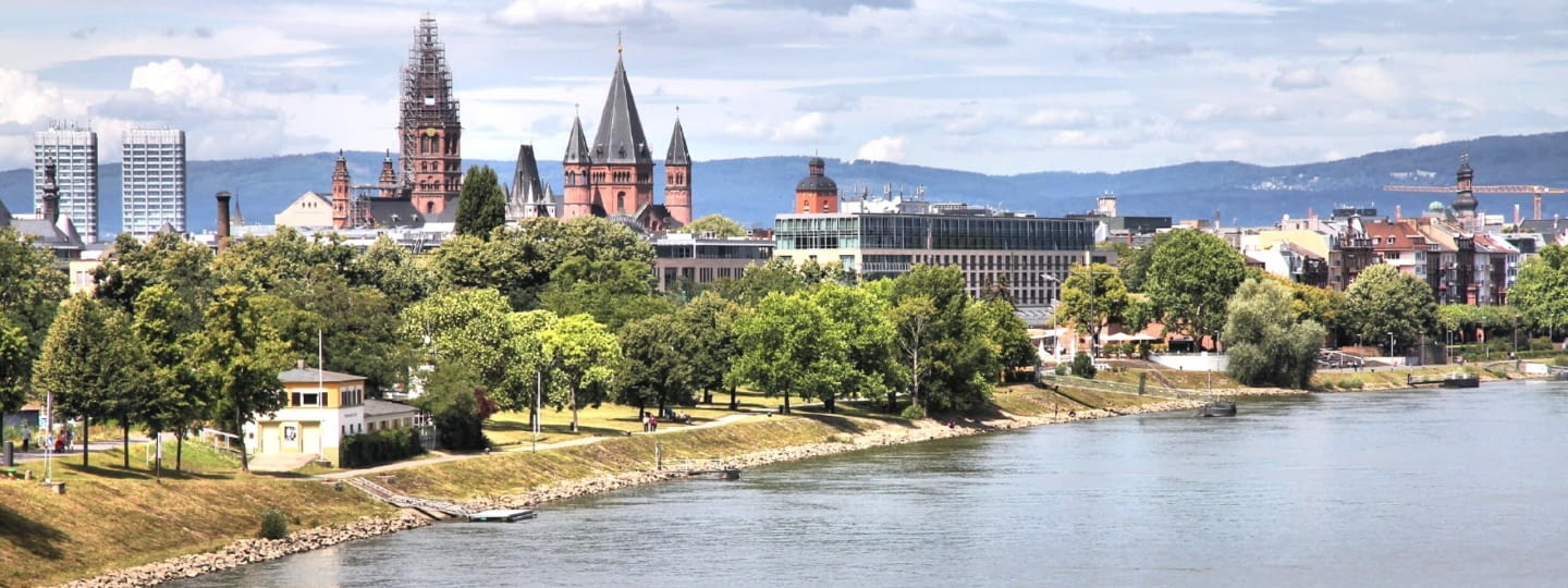 adac autovermietung mainz istock 000020010920