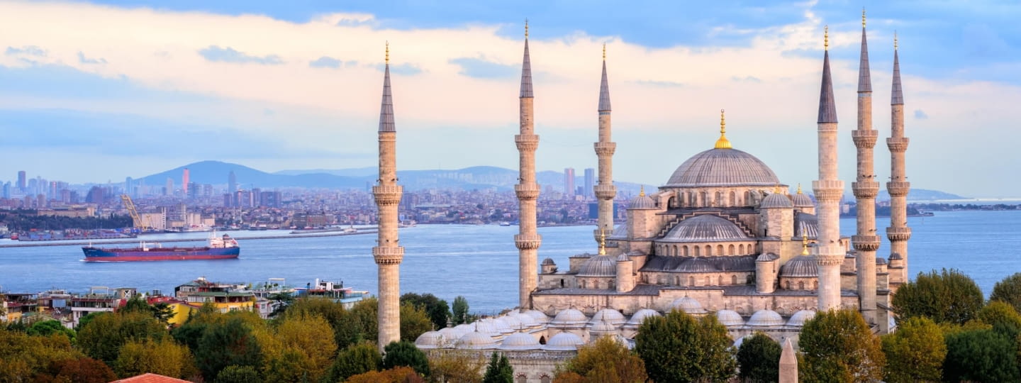 istanbul türkei blaue moschee panorma fotolia 125712112